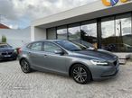 Volvo V40 2.0 D2 Momentum Geartronic - 2