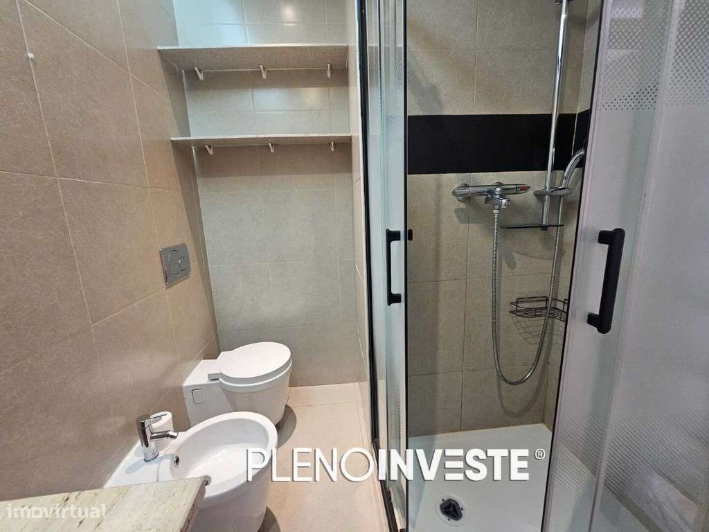 Apartamento T4 transformado em t3 na cova da piedade Almada-15
