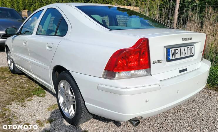 Volvo S60 2.5T Summum - 4