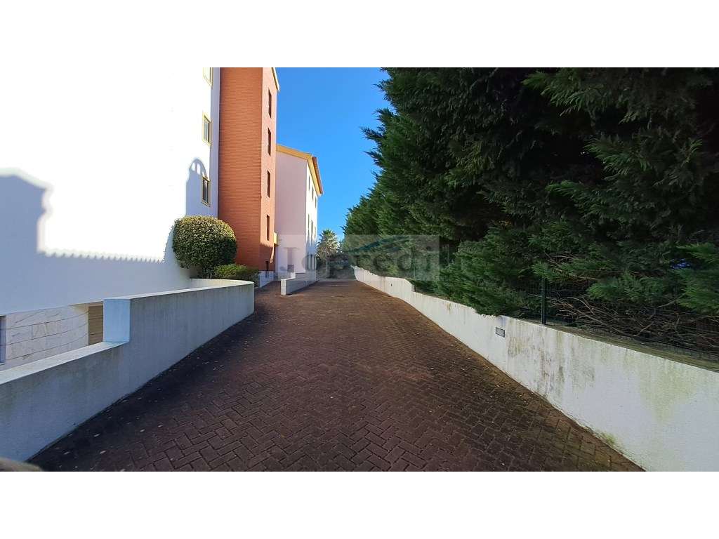 Apartamento T2 em condomínio Fechado na Beloura II-30