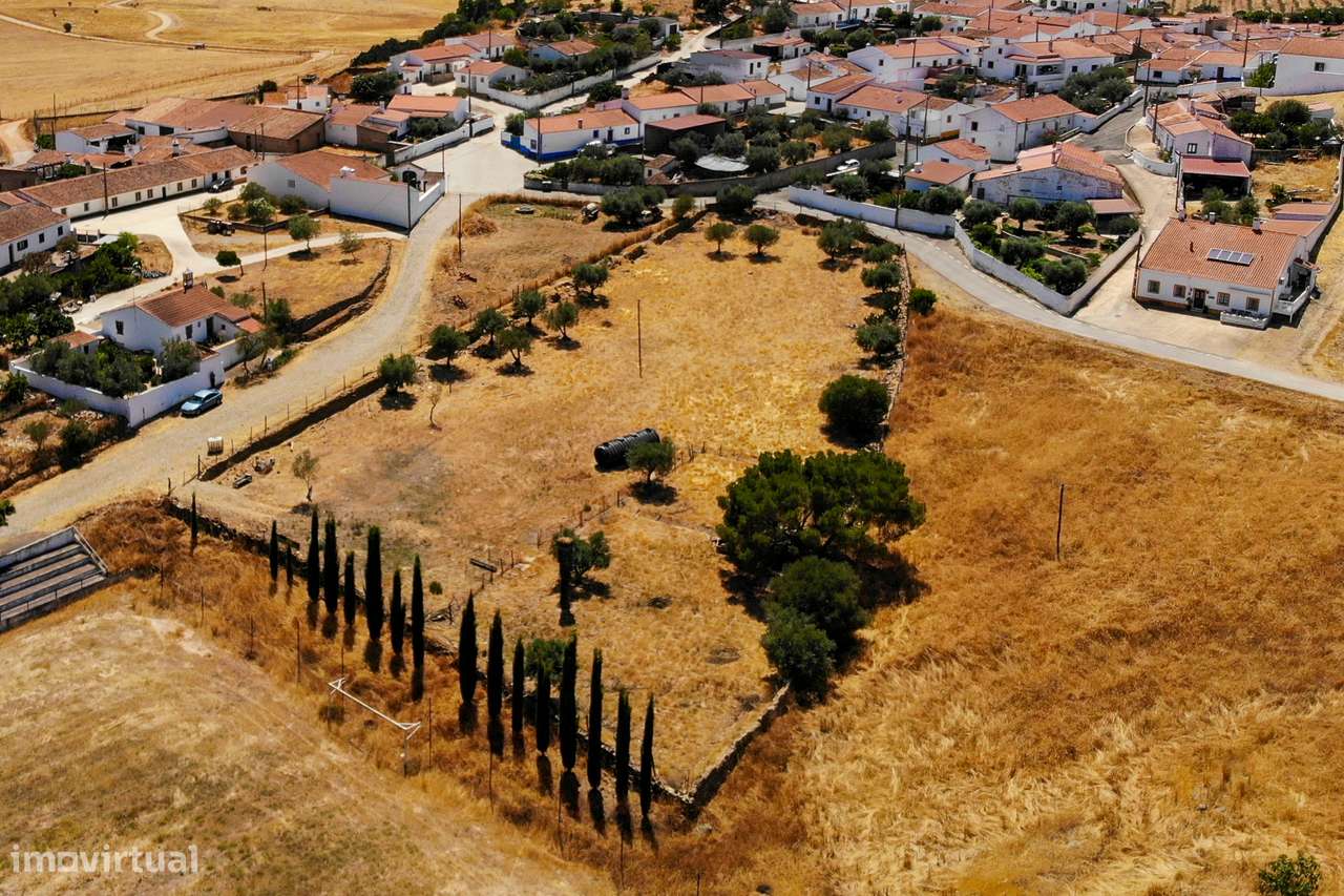 Terreno Urbanizável em Alcaria Ruiva - Grande imagem: 1/5