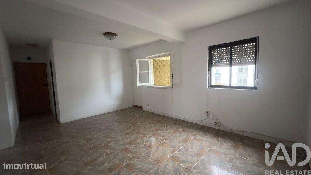 Apartamento T2 em São Sebastião - Grande imagem: 2/4