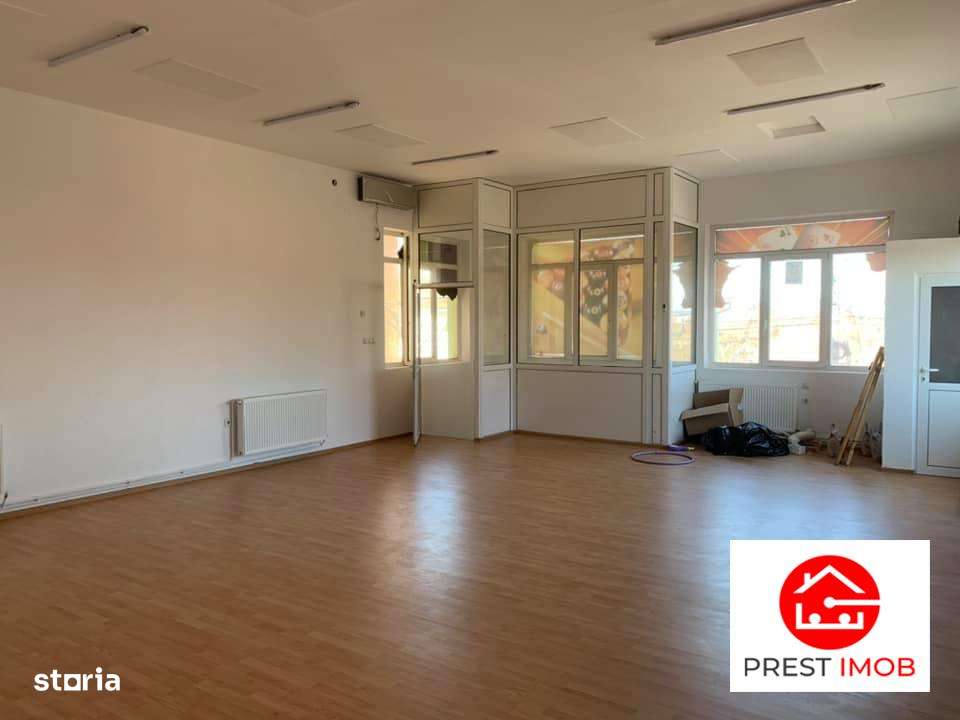 Spatiu comercial 210mp de vanzare in zona rezidentiala in Sancraiul de - Imagine principală: 5/18