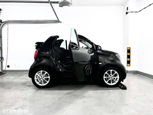 Smart Fortwo cabrio EQ - 11