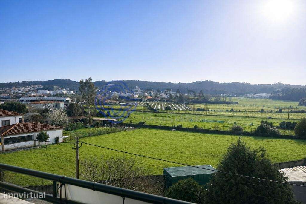 Apartamento T2 com Lugar de Garagem | Folgosa – Maia-13