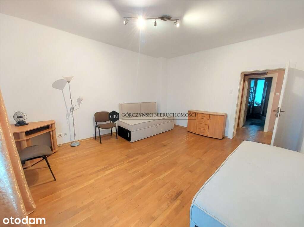 Ul. Tarnogajska, przestronne rozkładowe mieszkanie-2