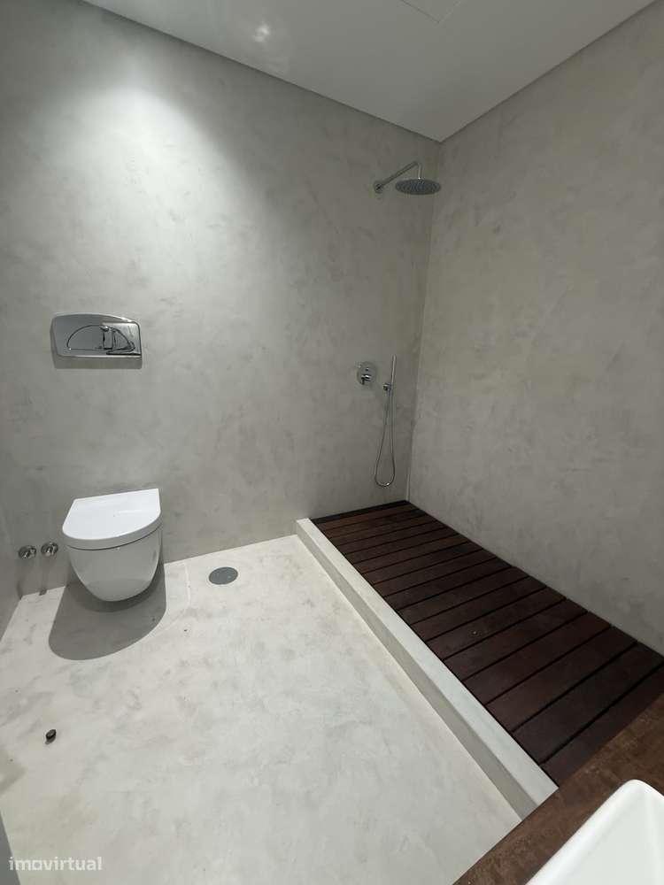 T3 com 3 suites totalmente renovado PORTO-7