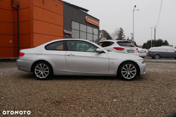 BMW Seria 3 320d Coupe - 6