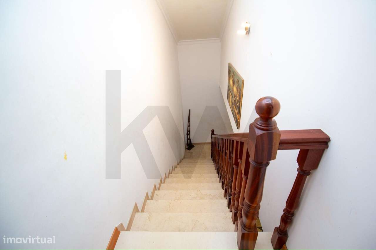 Apartamento Duplex T2 no Centro de Almeirim-9