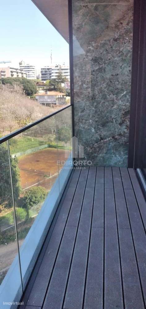 Apartamento T1, com varanda e lugar de garagem junto ao GaiaShopping-6