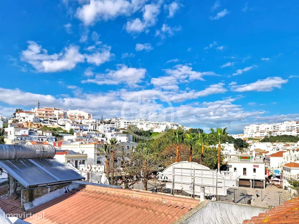 Andar Renovado com 4 Quartos | Zona Histórica a 140 m da Praia | Al...-30
