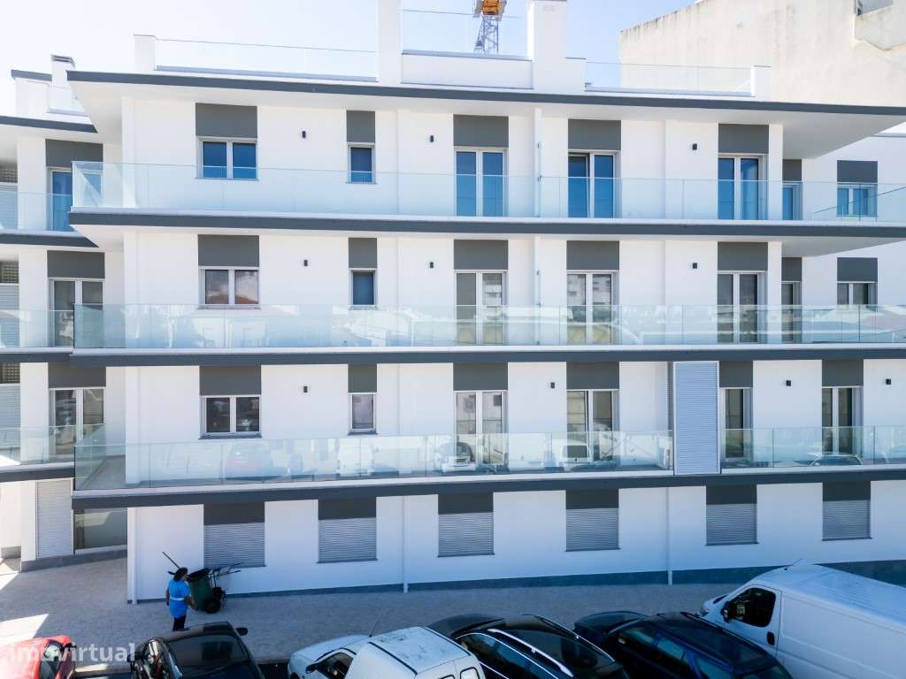 Apartamento T3 junto ao mercado- 200 mts da praia-12