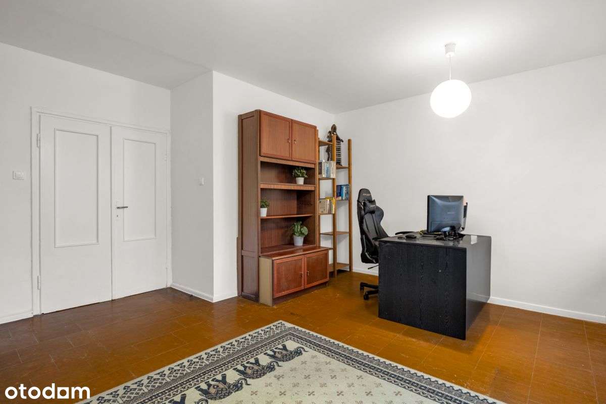 Trzypokojowe mieszkanie w Centrum-3