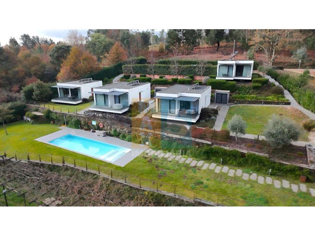 Villa com 4 moradias junto Praia Fluvial de Poço Corga - Castanheir...-59