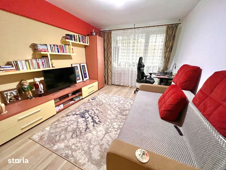 2 camere renovat in bloc Perla-9