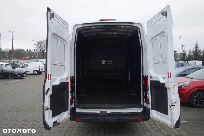 Ford Transit 350 L4H3 6 Osobowy - 23