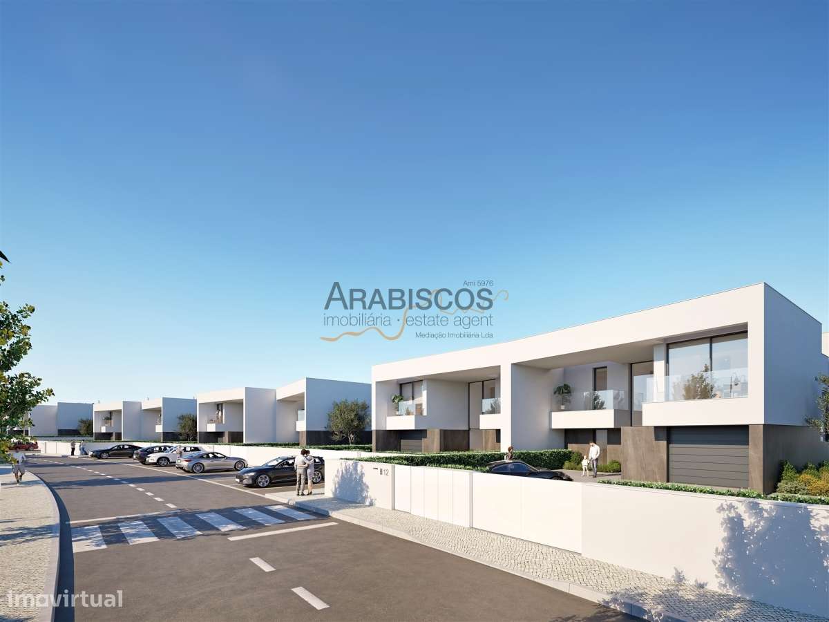 Moradia T4 - Vista Mar - Piscina - 4 Suítes - Piso Radiante - Ar Condi - Grande imagem: 5/20