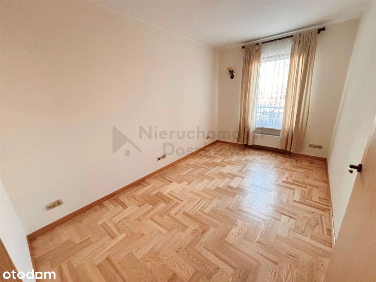 3 pok. NATOLIN | 2013r. | GARAŻ + PIWNICA| 11/13p. | WYSOKI STANDARD-10