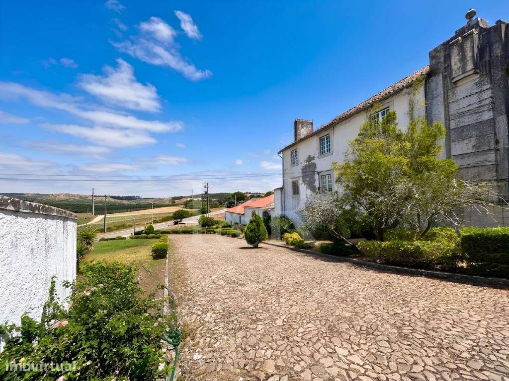 Quinta senhorial do séc. XVIII com capela e jardins em Torres Vedras-32