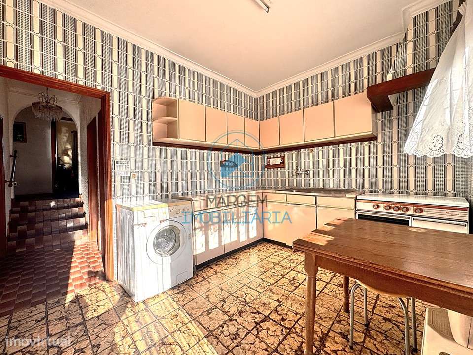 Moradia T3 com jardim e terreno | Lousado-20