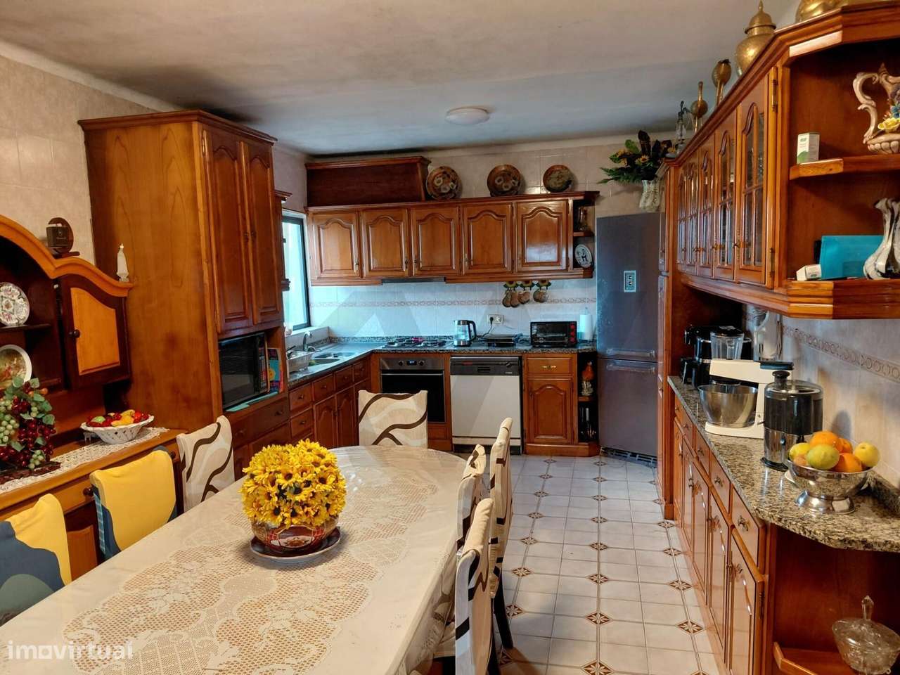 Moradia T3 com suíte,  terreno de 3.500 m2 - - Grande imagem: 3/16