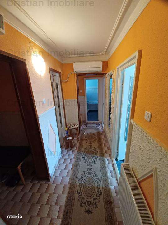 LIBER, balcon 7 m, SPATIOS, 2 camere zona Radu Negru - Imagine principală: 5/9