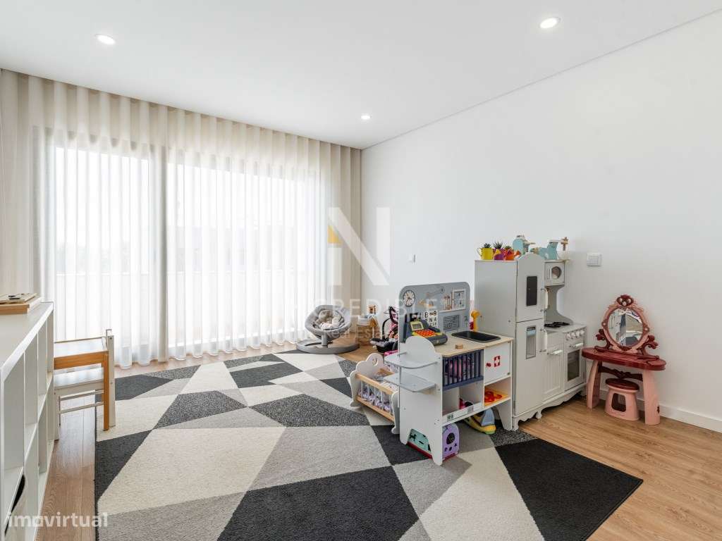 MORADIA T3 SEMI-NOVA EM GAVETO - MERELIM, BRAGA-17