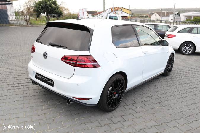 VW Golf GTI (BlueMotion ) - 4