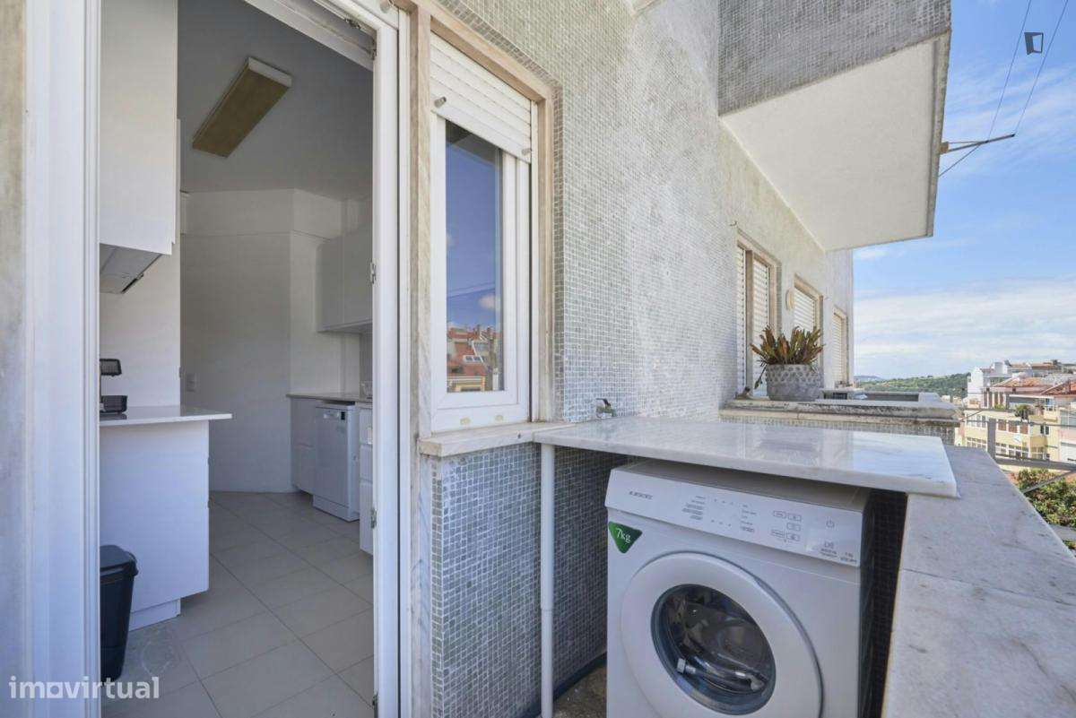 Quarto - localizado em Campolide Lisbon - Grande imagem: 4/26