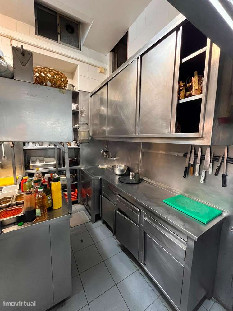 Restaurante totalmente equipado para Trespasse no Areeiro-24