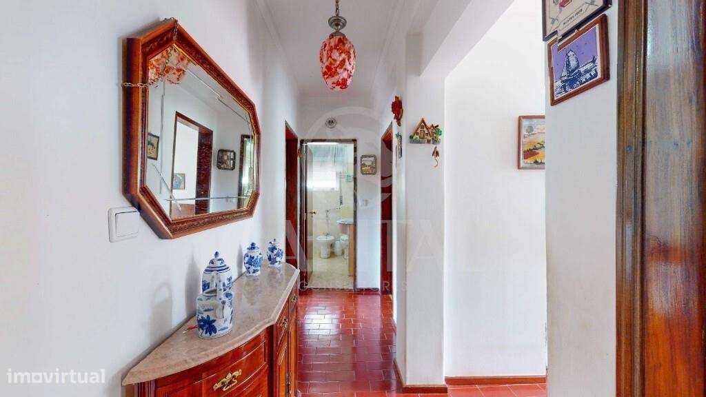 ✨ T2 com Entrada Independente e Espaço Exterior em Porto Salvo-18
