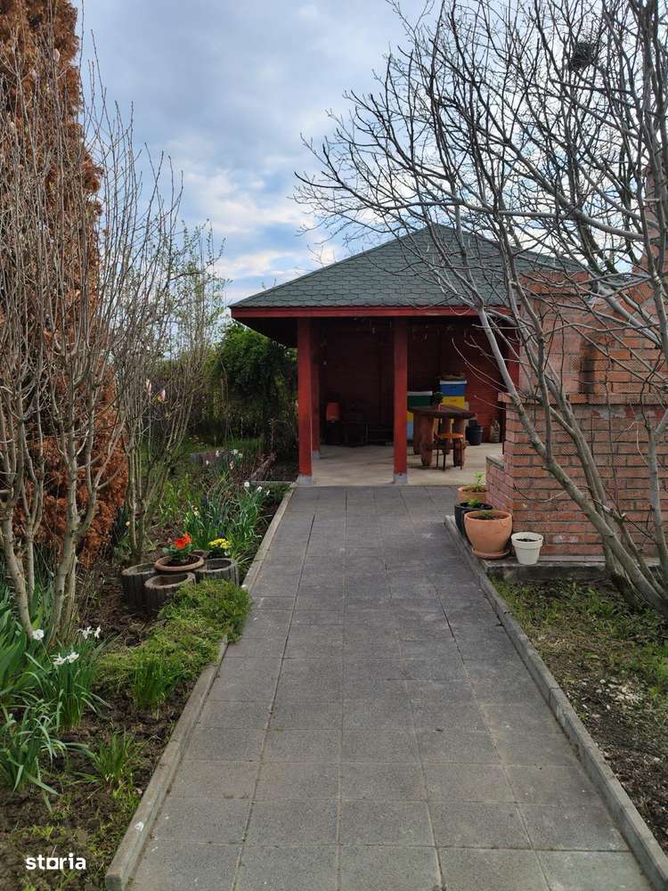 Casa si depozit materiale constructii( 35 km de Bucuresti) - Imagine principală: 4/20