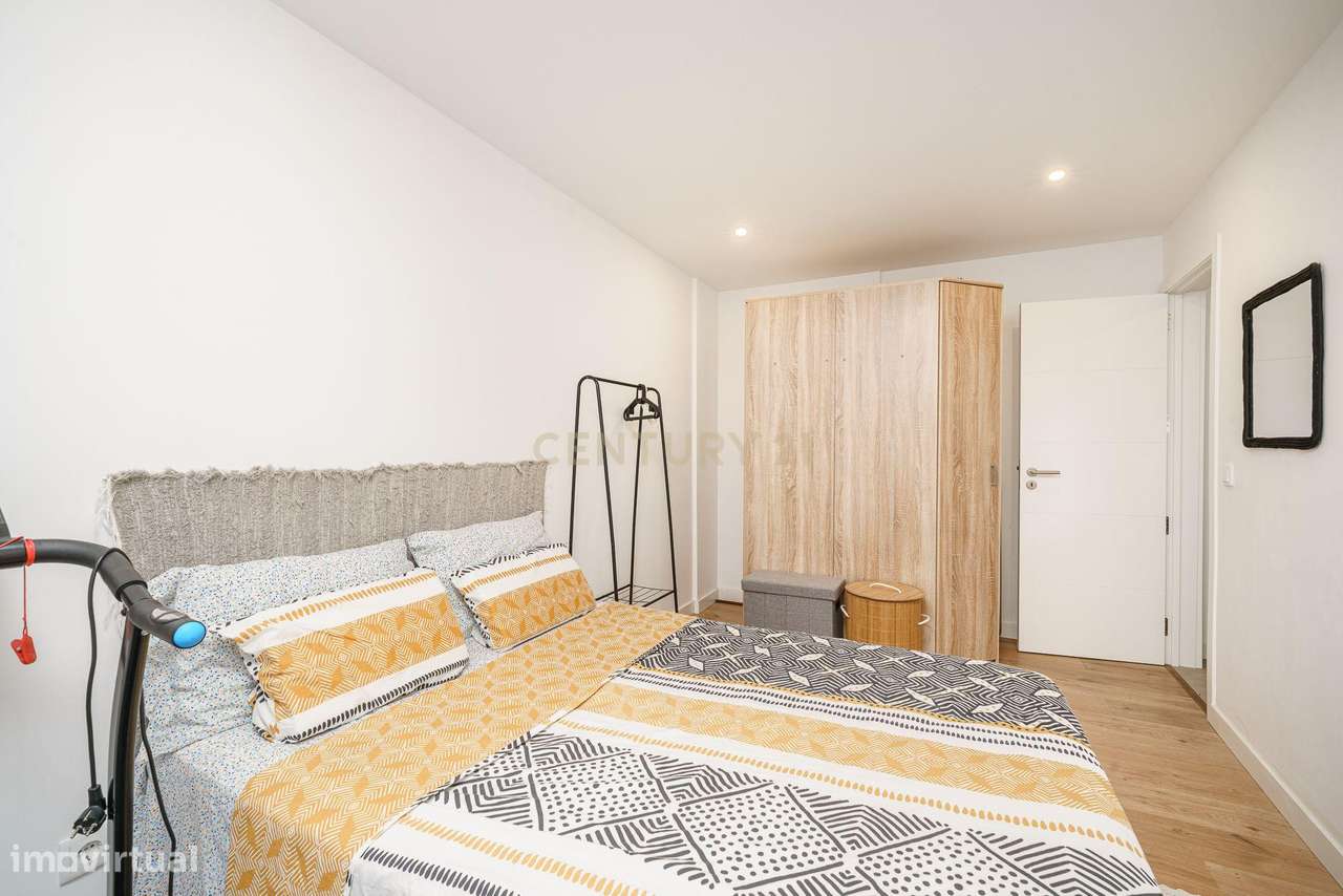 Excelente Oportunidade! T2 com Logradouro | 61m² | Rés-do-Chão | Total-16