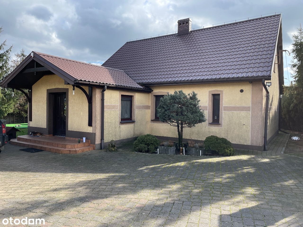 Dom, 190 m², Doruchów