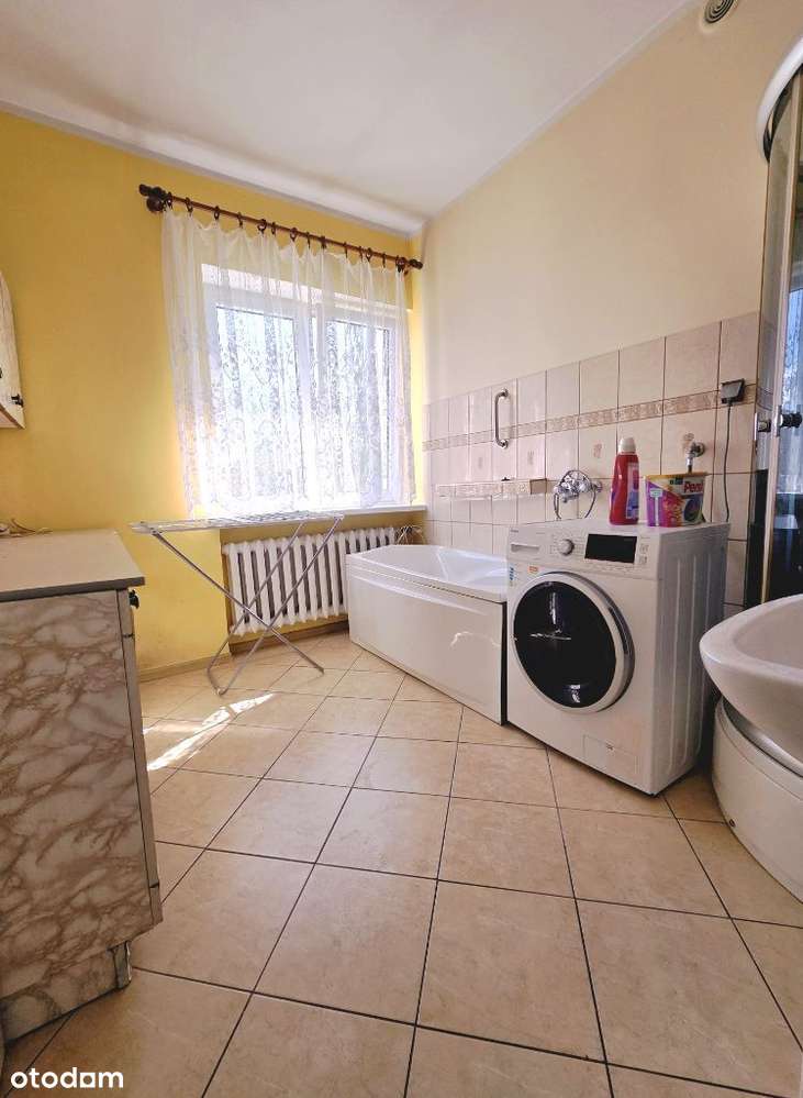 Dom pod miastem 5 pokoi 3 garaże  ogród i sad-15