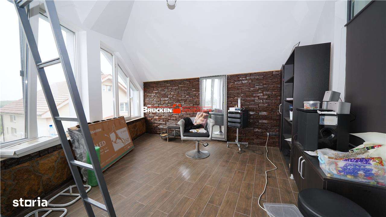 Oportunitate investitie - Cladire moderna cu piscina | Sanmartin, apro-9