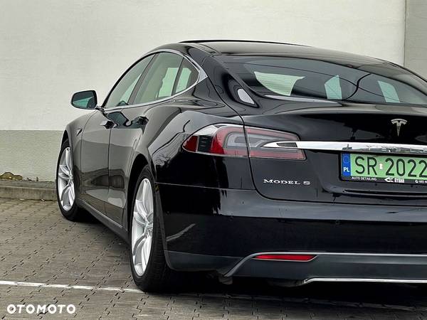 Tesla Model S D Performance - 3