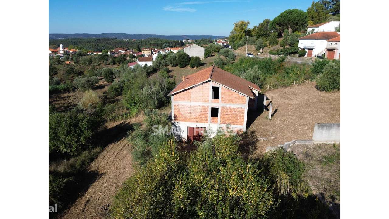 Terreno c/ moradia S. Martinho Cortiça - Grande imagem: 3/9