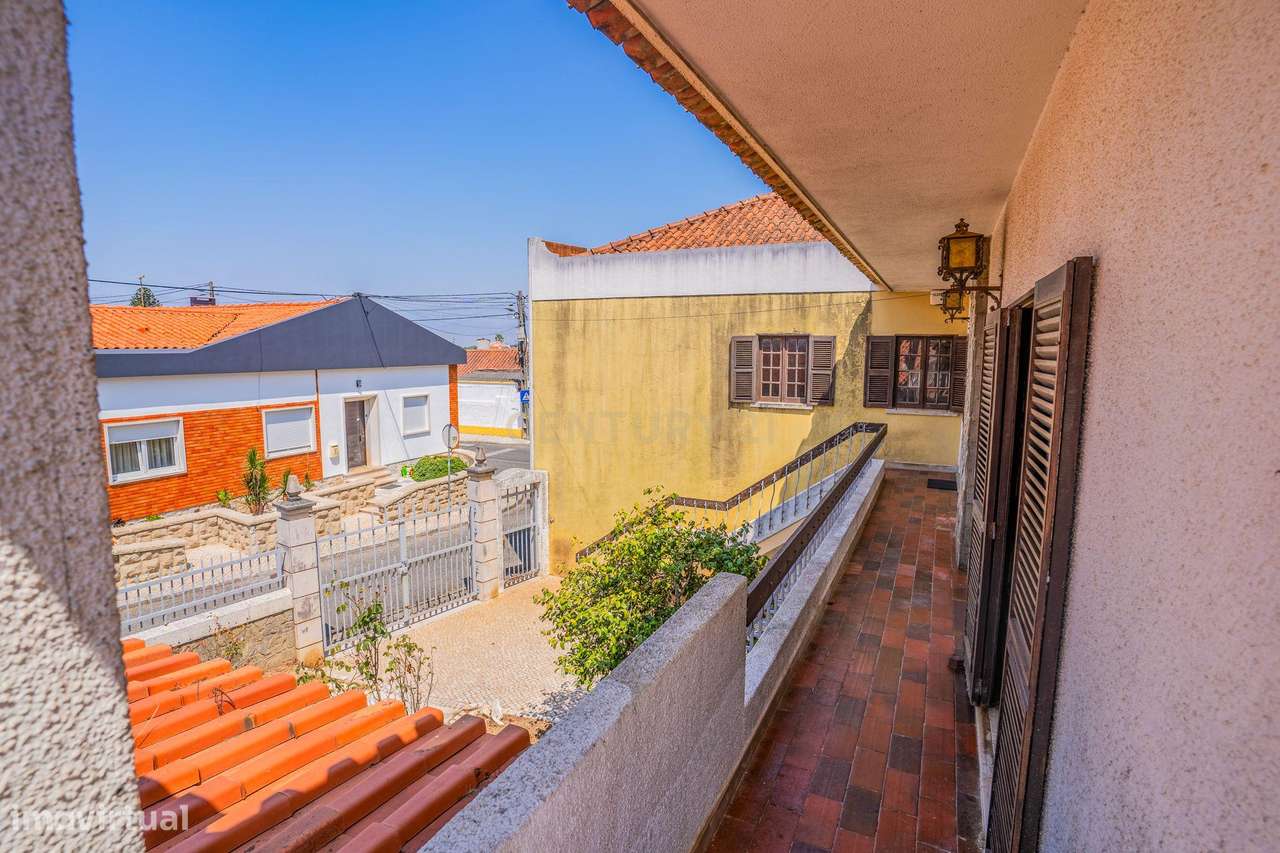 Moradia no Centro das Gaeiras. Uma casa única.-37