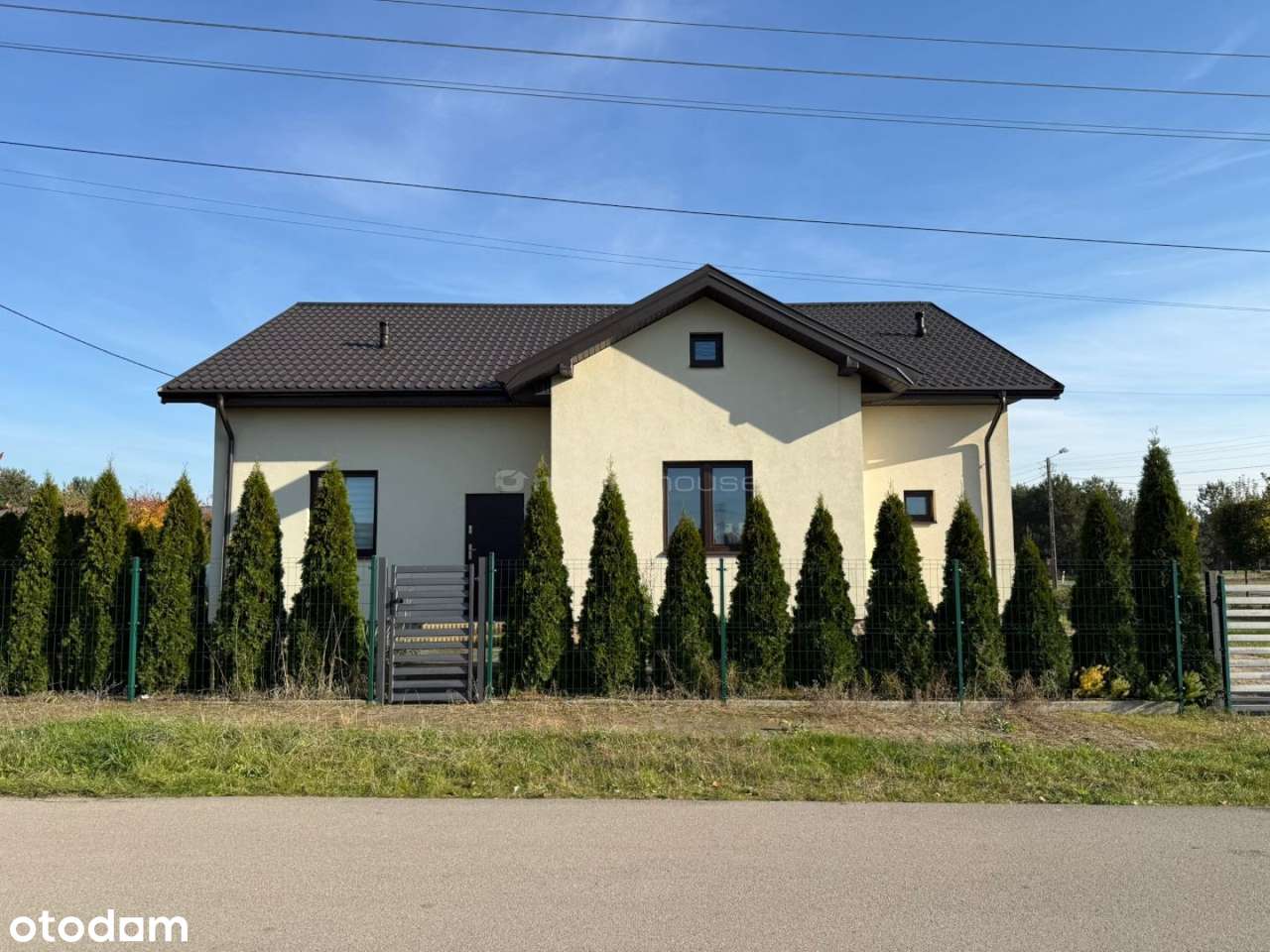 Gotowy dom 2019: kominek, podłogówka, światłowód-11