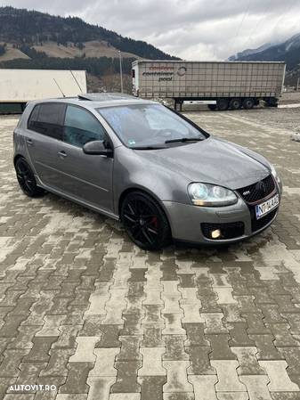 Volkswagen Golf - 3