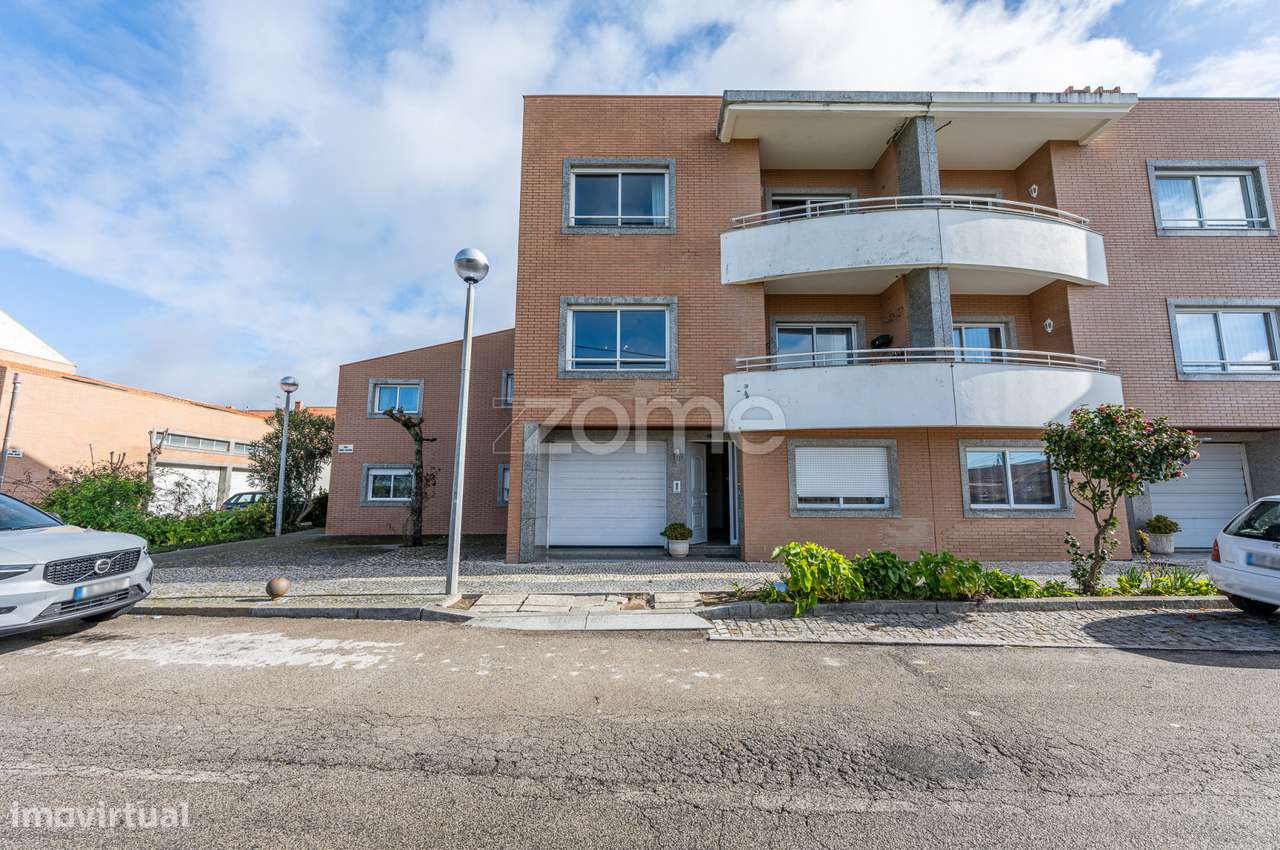 Moradia T8, em Silvalde, Espinho - Grande imagem: 2/48