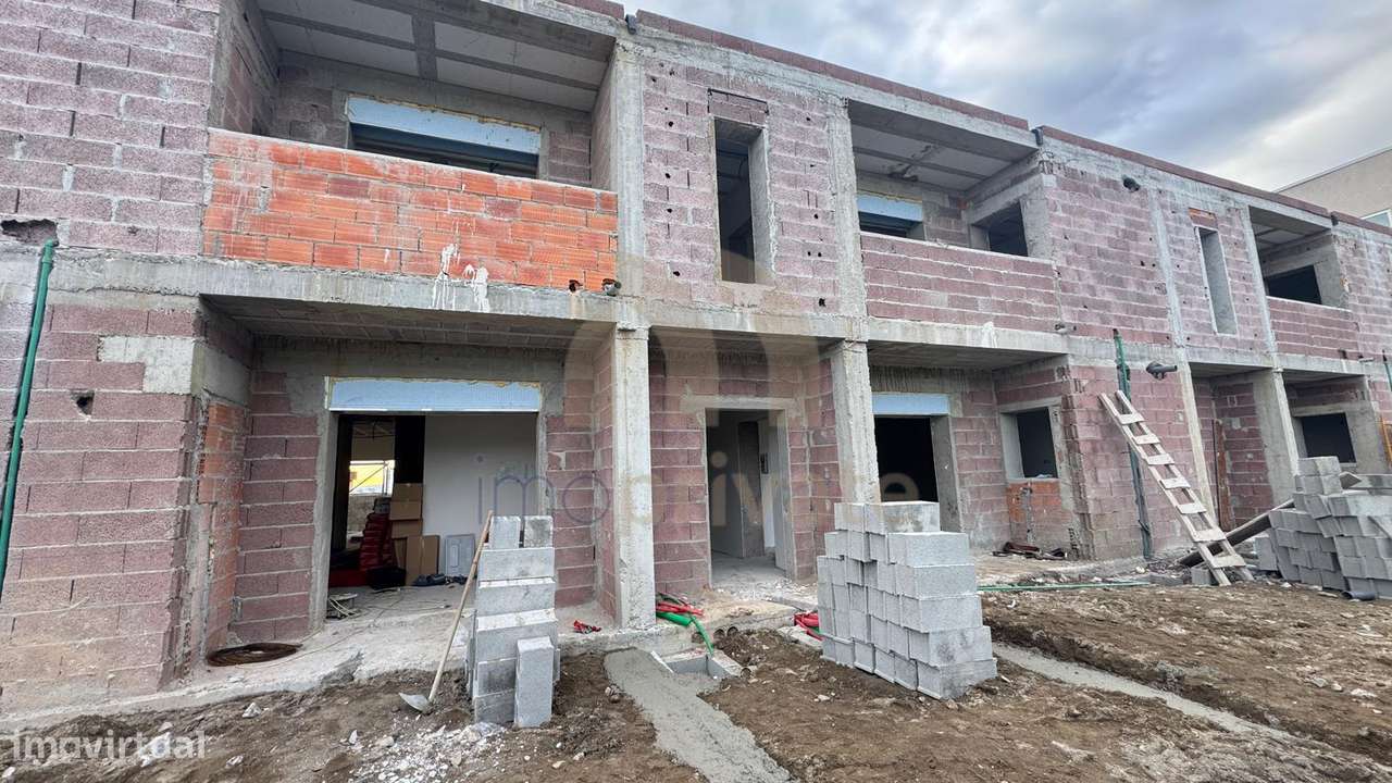 Apartamento T2 NOVO - Em Barrosas-11