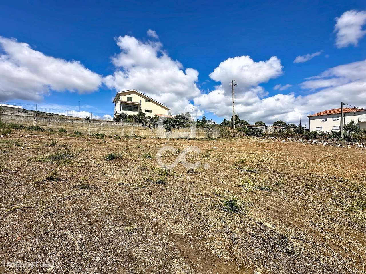 Lote para construção de uma moradia em Carrazedo de Montenegro-8