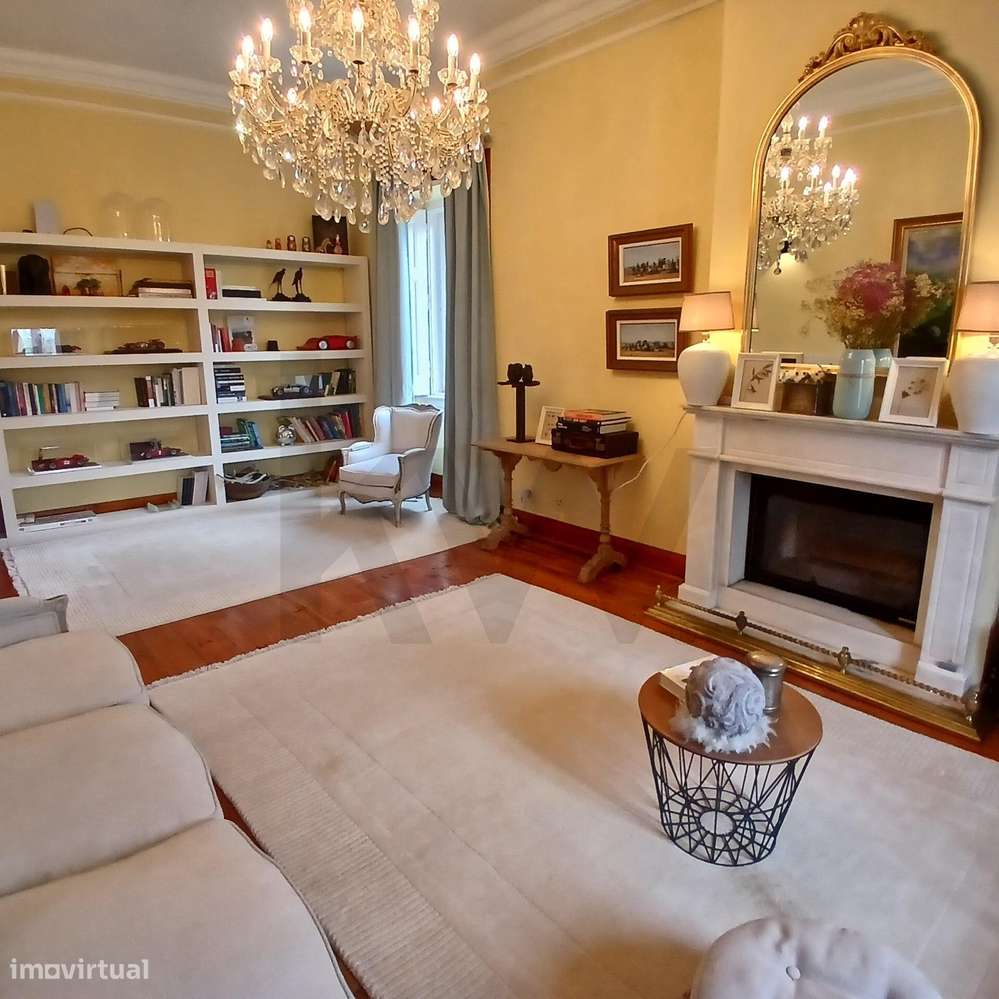 Moradia T5 Histórica no Monte Estoril: O charme de 1944 com conforto m - Grande imagem: 5/60