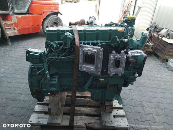 Silnik Volvo D8J 6 cylindrowy turbo Engine EC250E, EC300E L110E L120E - 2