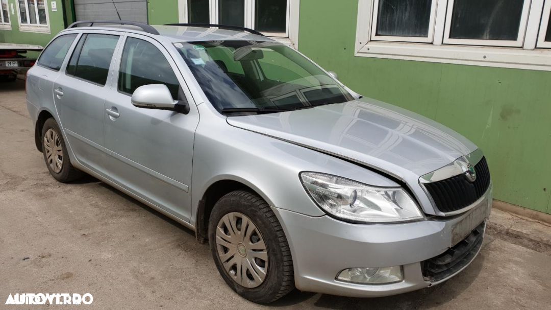 Dezmembrez Skoda 2 Facelift 2011 1.6tdi CAYC - 1