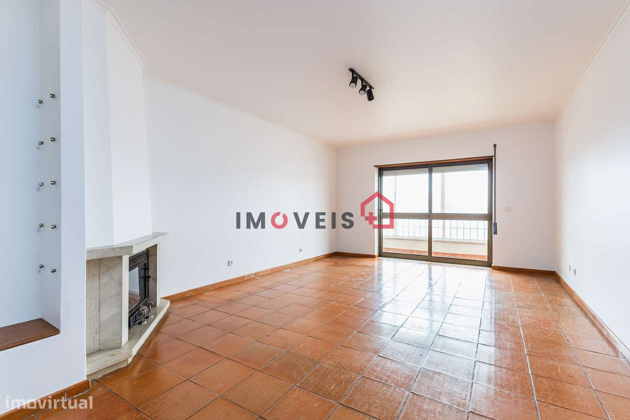 Apartamento T3 Avenida Marquês de Pombal - Grande imagem: 3/18