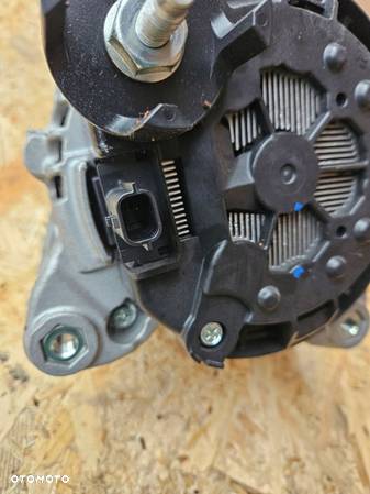 ALTERNATOR TRAFIC III 231004436R M9RV710 230A - 4