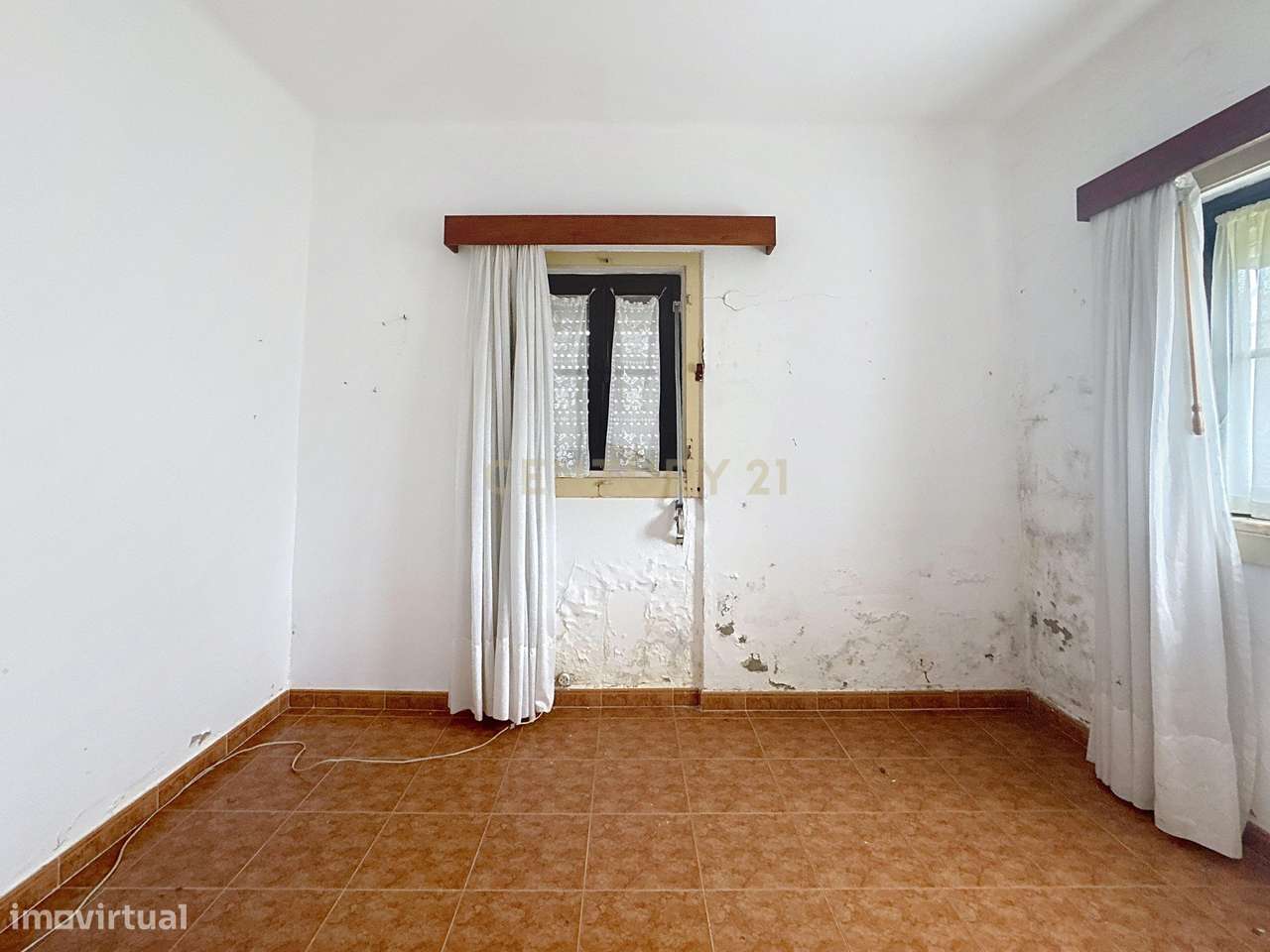 Moradia e Terreno Urbano - Nazaré-10